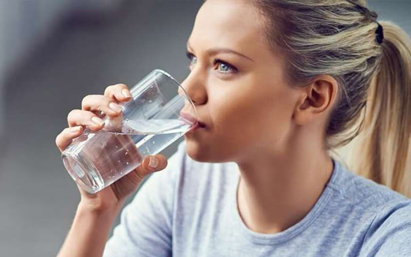 Không uống đủ nước để giảm cân